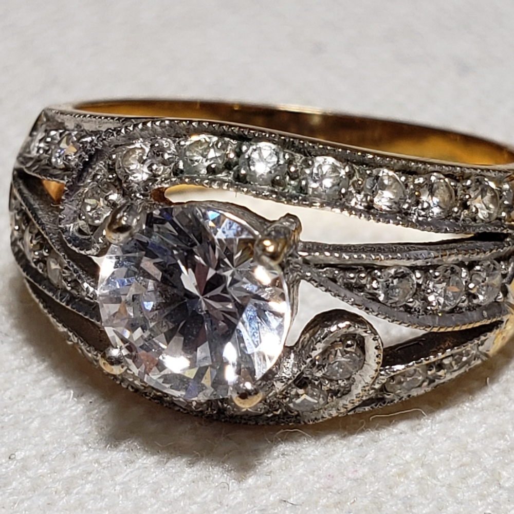 10k solid yellow gold ring with cz's